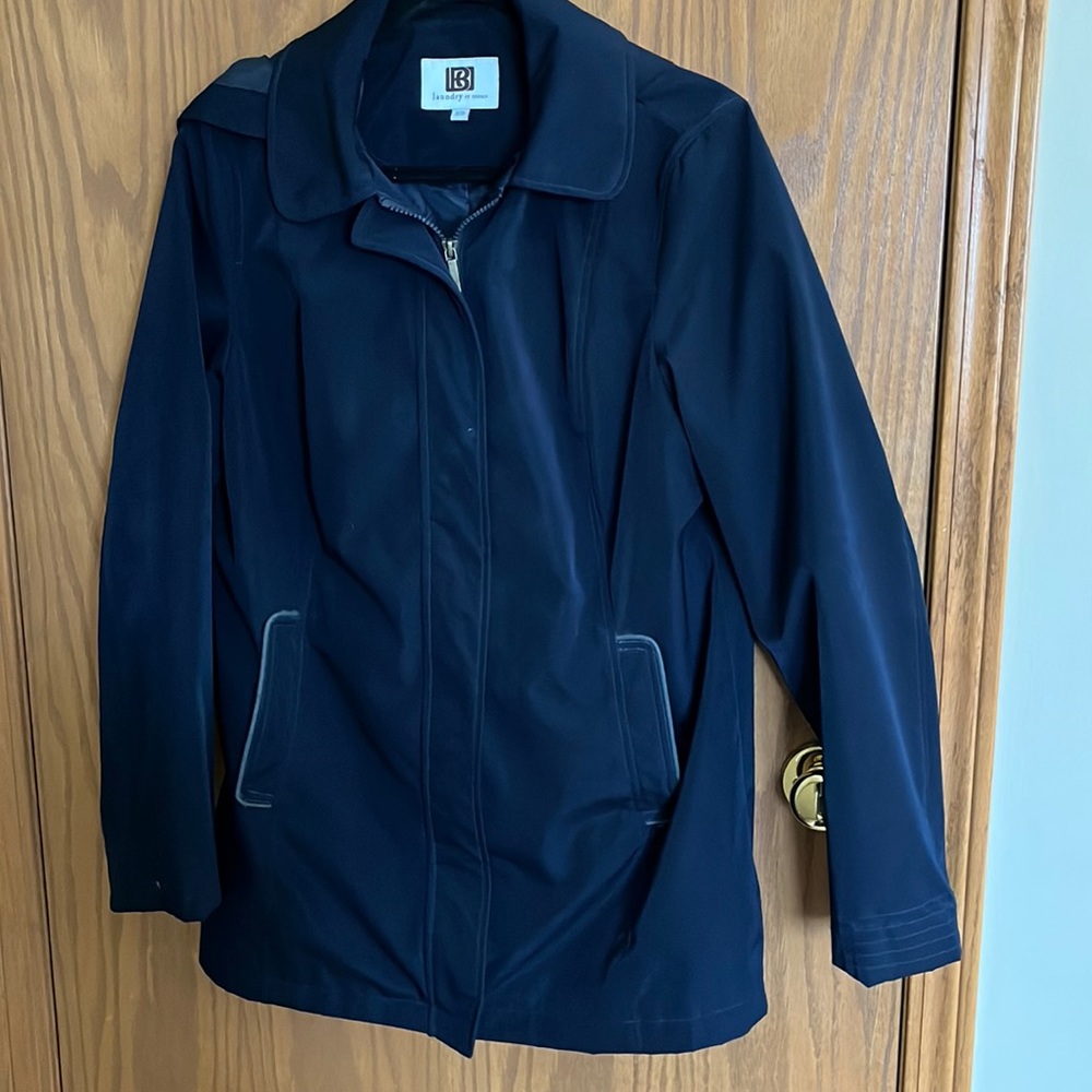 Laundry by design. Blue coat/jacket with hood. Lined. Size Medium.